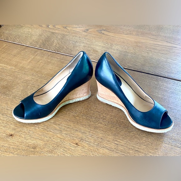 Cole Haan Cork Wedge 7.5 - Picture 4 of 5